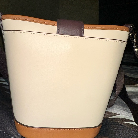 COPY - Kate Spade Mini bucket bag - Picture 3 of 5